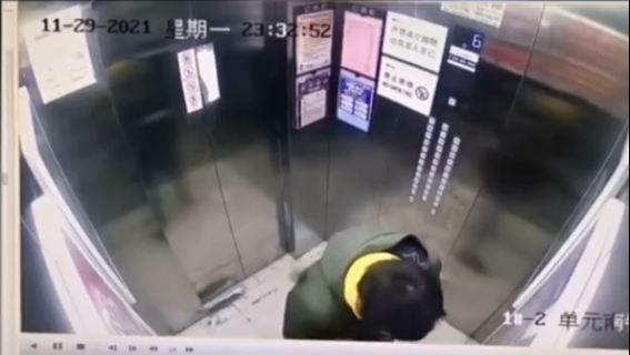 撒尿外賣惡心眾人， 問題不止出在騎手